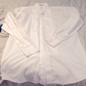 Mens/ Women Girls/ Boys-   medium 34/35 Pleated dress shirt long sleeve